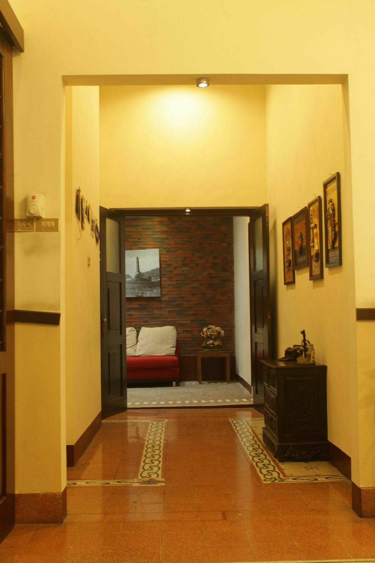 Lovender Guesthouse Malang Extérieur photo